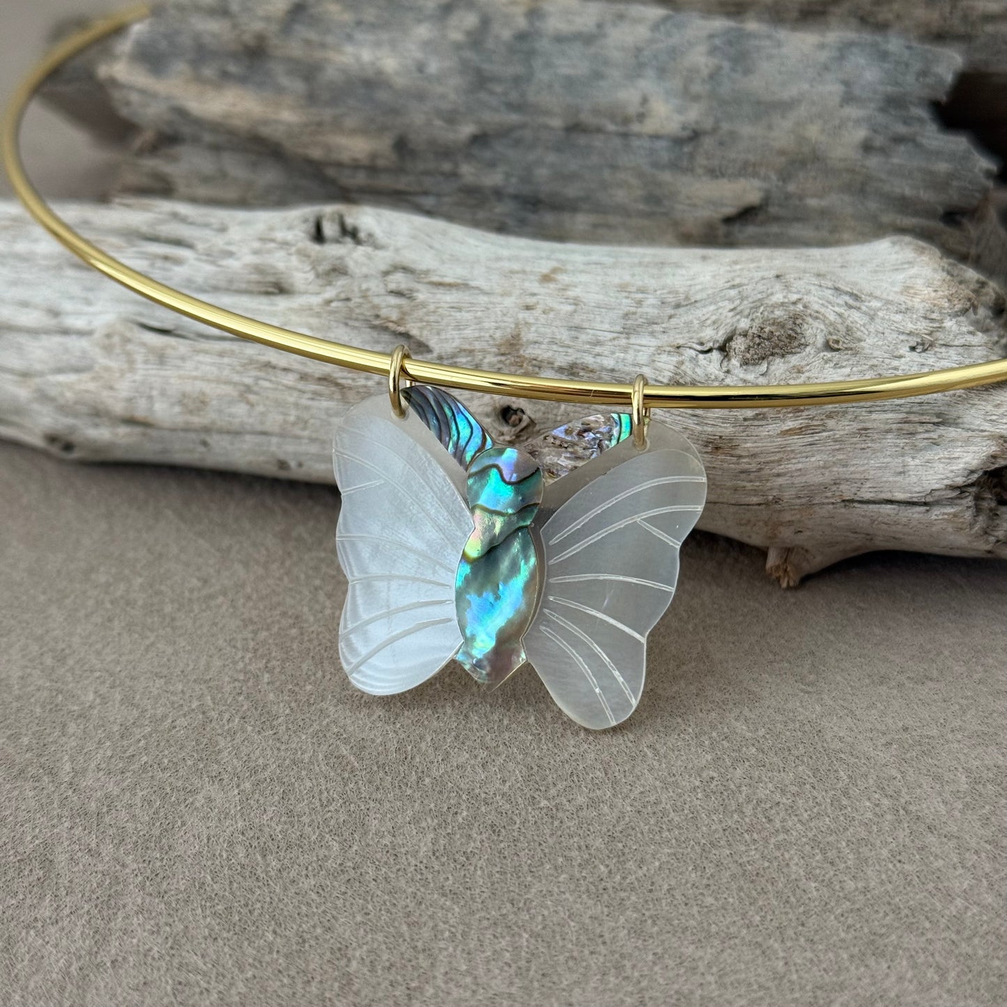 MARIPOSA COLLAR