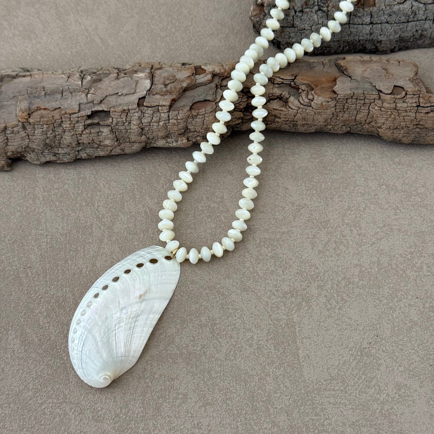 MARIS NECKLACE