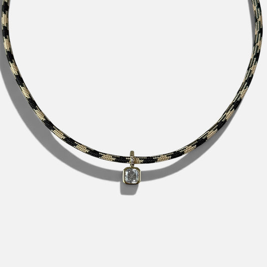 SIDELINE PARACORD NECKLACE | BLACK/GOLD